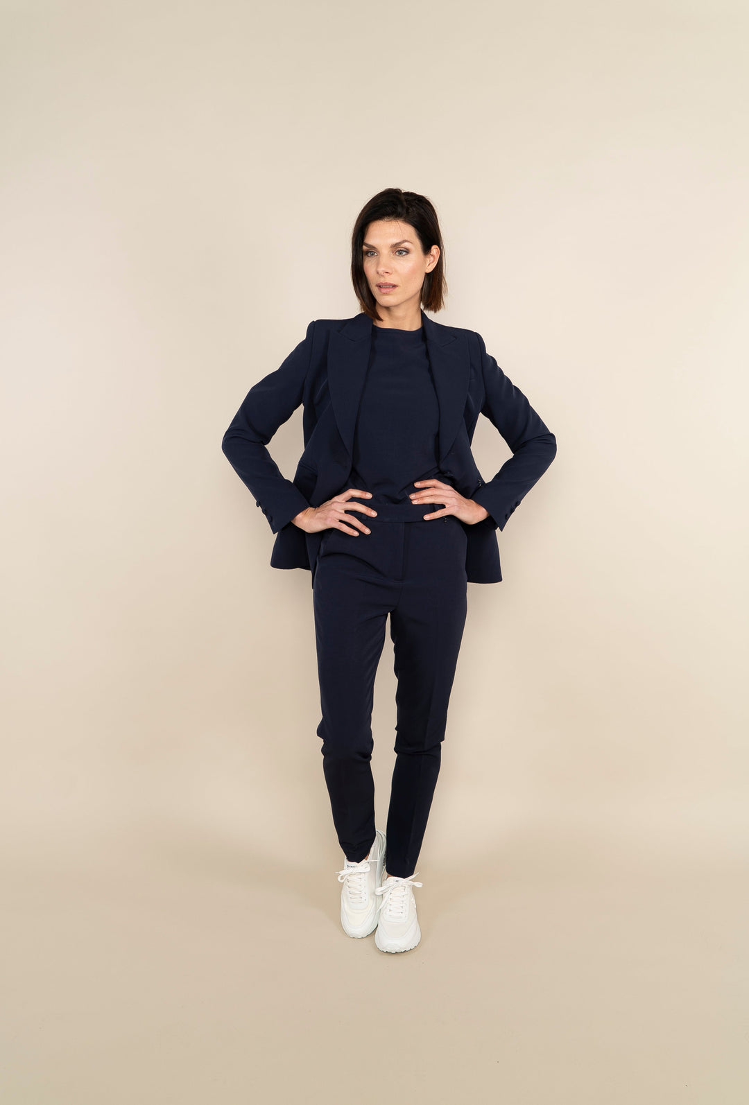 Levoire | T-Shirt Confortable Avec Jolis Détails De Nœuds