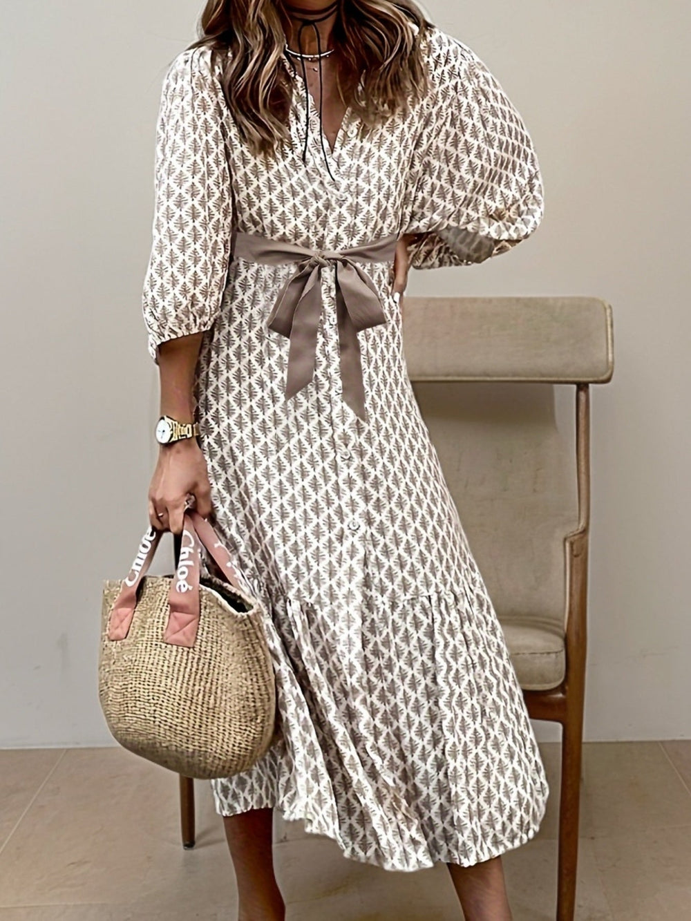 Levoire | Robe Élégante À Boutons Avec Détail En Nœud