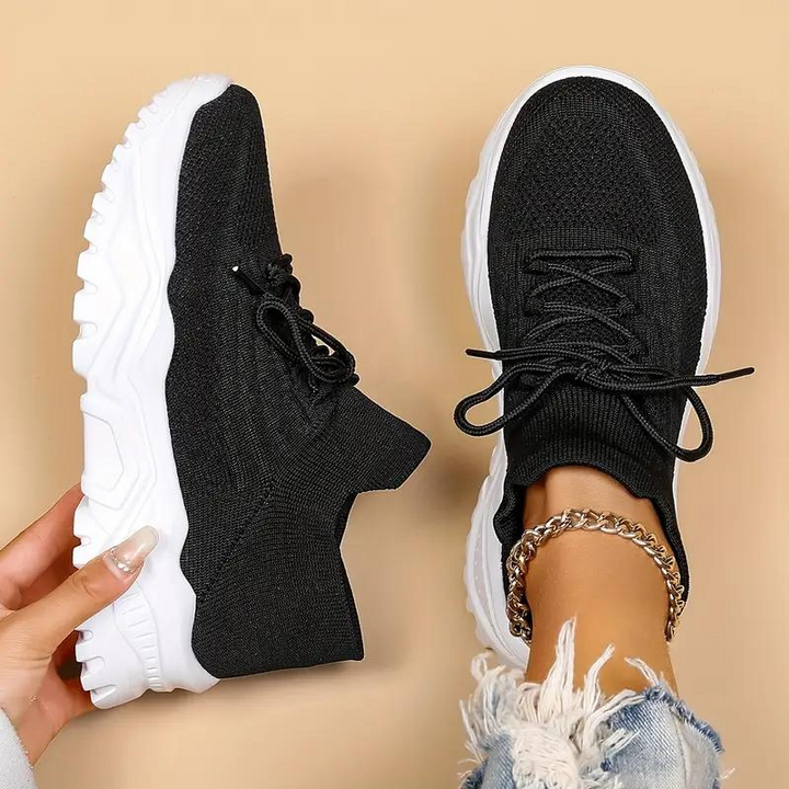 Levoire | Chaussures De Marche Baskets À Enfiler Confortables Pour Femmes Noir Blanc