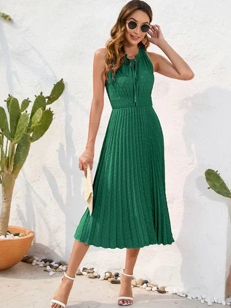 Levoire | Robe Plissée Noire Avec Dos Nu Vert