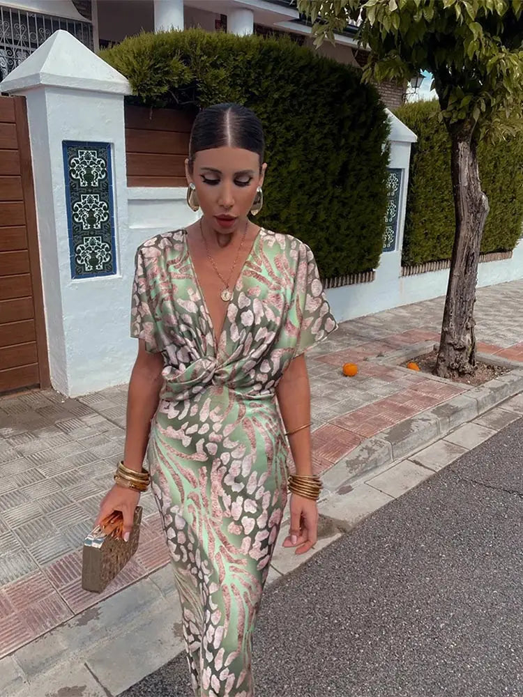 Levoire | Robe Pour Femme Avec Décolleté En V - Vert Vert