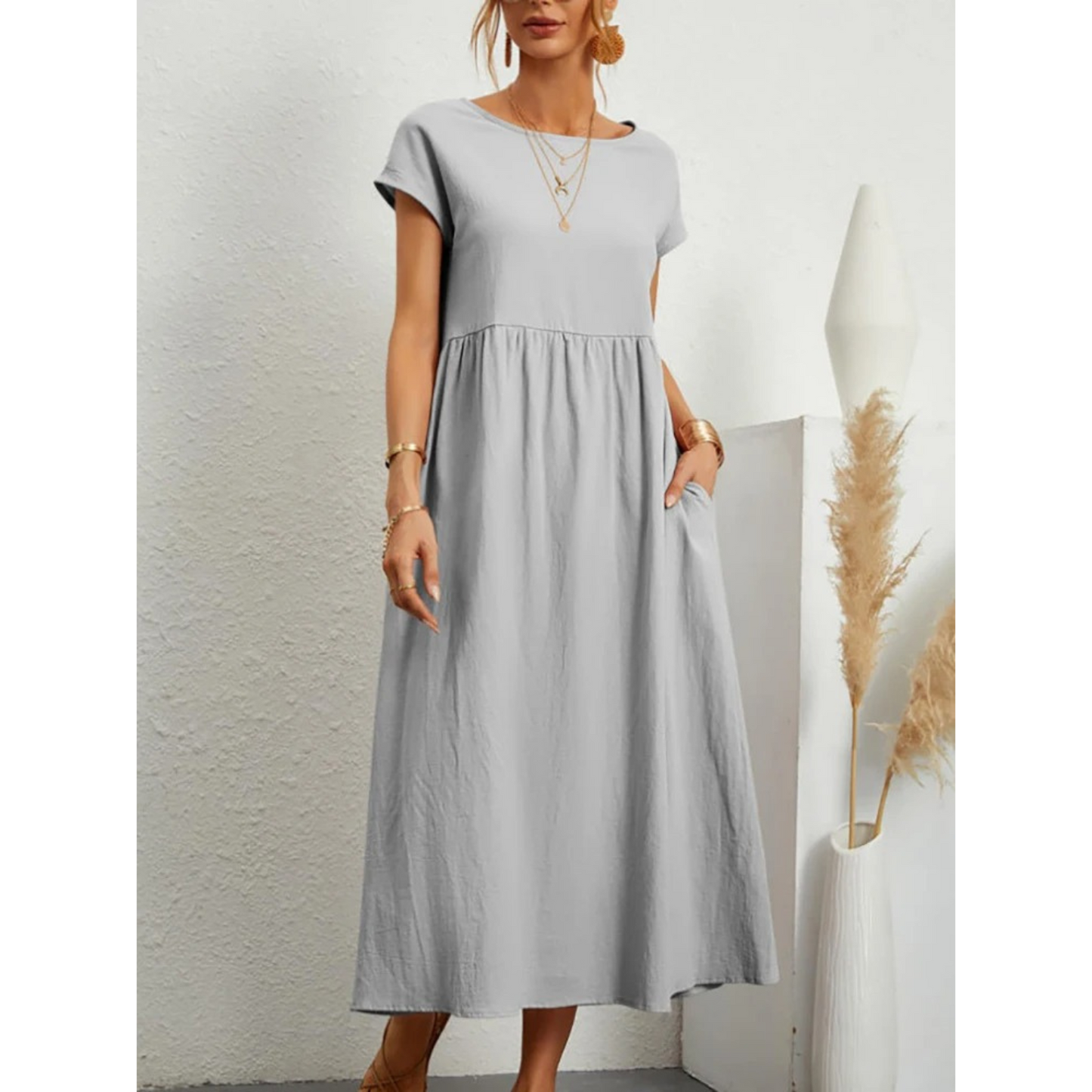 Levoire | Robe En Lin Élégante Avec Col Rond Gris clair