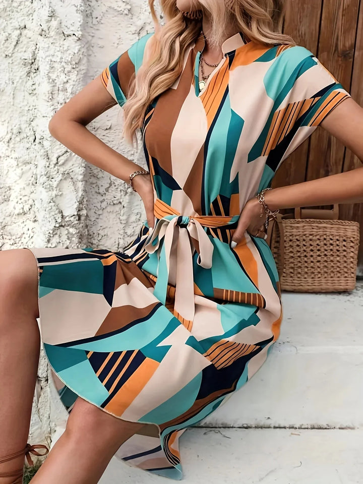 Levoire | Robe De Loisir Avec Décolleté Dégagé Et Ceinture À Nouer