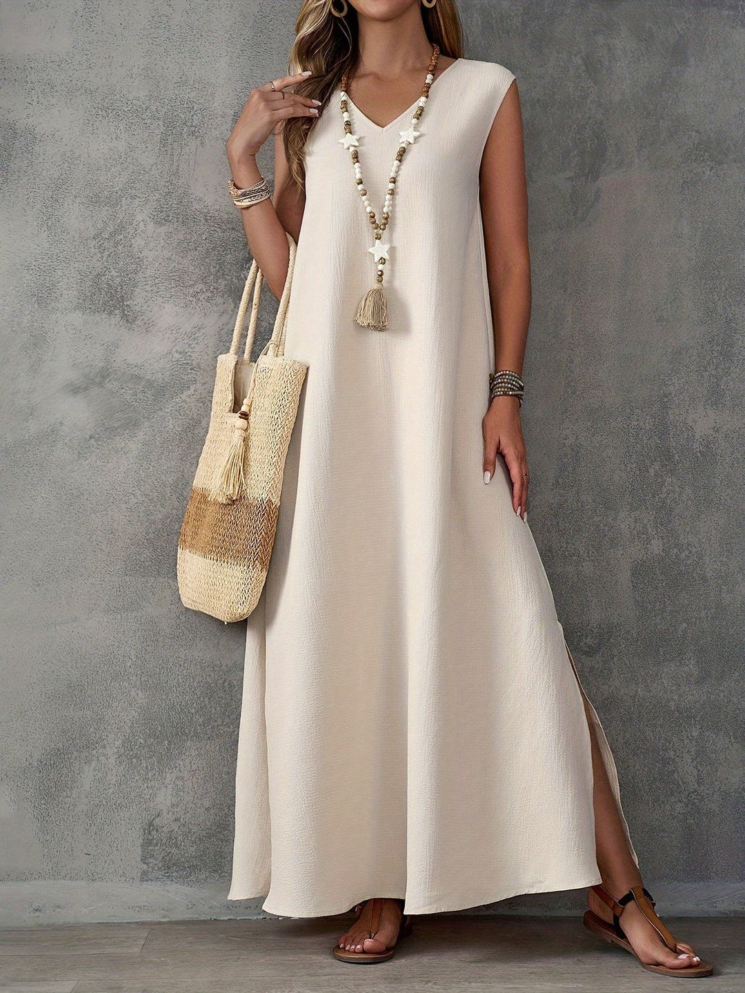 Levoire | Robe Maxi Sans Manches Avec Décolleté En V Et Fente Abricot