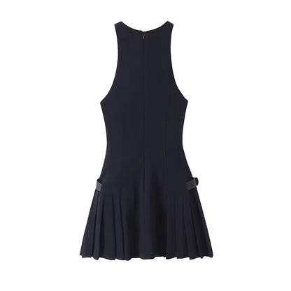 Levoire | Robe Noire Avec Jupe Plissée Et Ceintures À La Taille