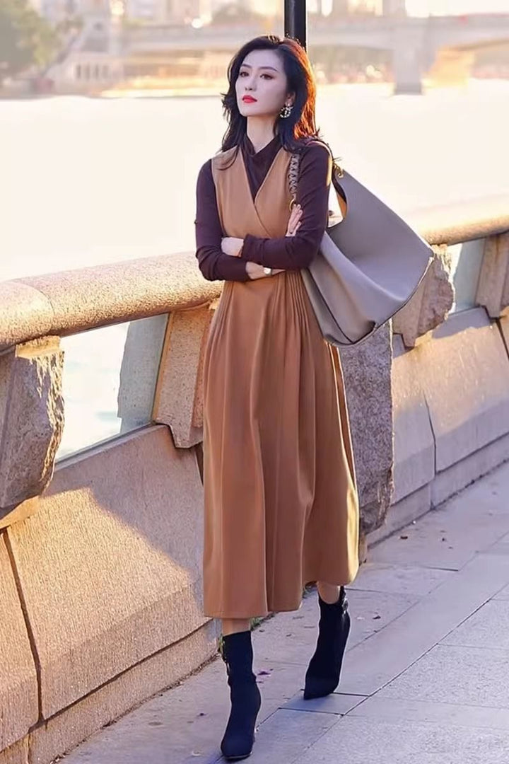 Levoire | Robe Midi Sans Manches Élégante Avec Décolleté En V