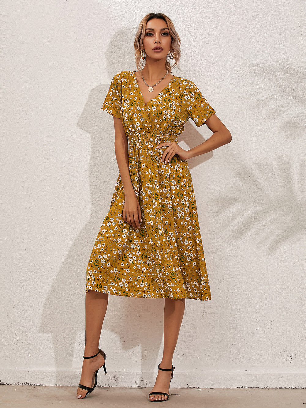 Levoire | Robe d'été à fleurs pour femmes Jaune