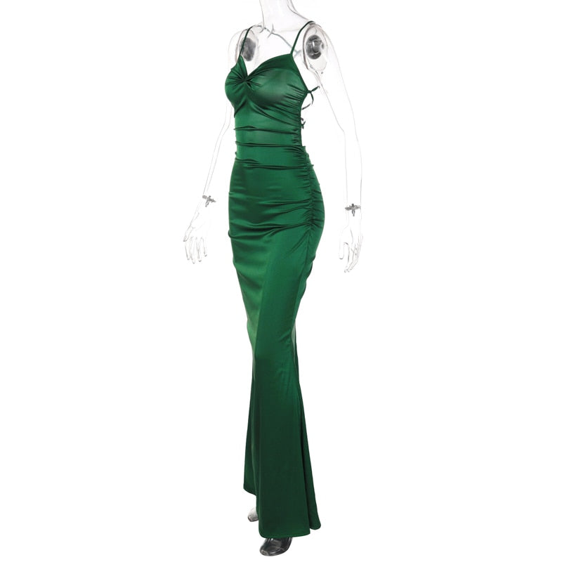 Levoire | Robe Maxi En Satin Vert Avec Découpe Au Dos
