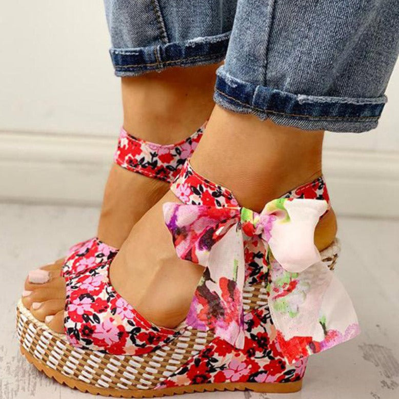 Levoire | Sandales Orthopédiques À Talons Compensés Avec Motif Floral Rosa