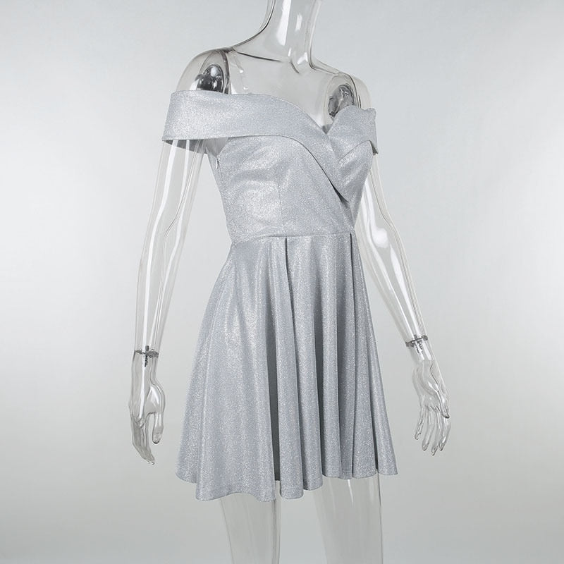 Levoire | Robe Mini Plissée Épaule Dénudée Brillante