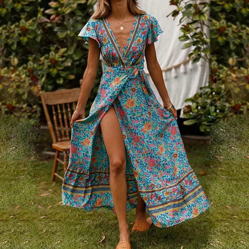 Levoire | Robe Maxi D'Été Avec Élégantes Volants, Profond Décolleté En V Et Manches Courtes Multicolore
