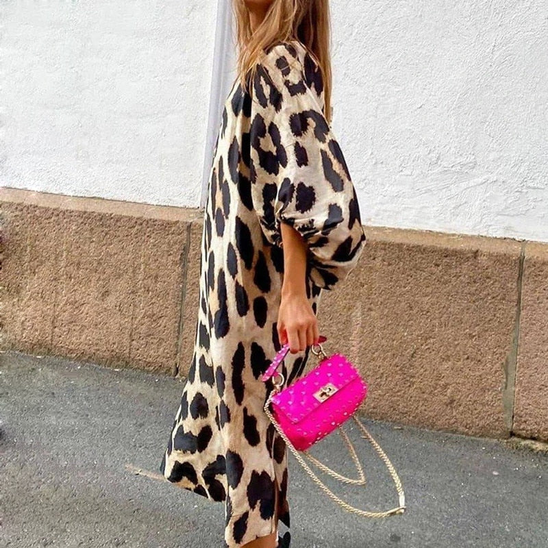 Levoire | Robe De Fête À Imprimé Léopard À Col En V À Manches 3/4 Élégante & Respirante