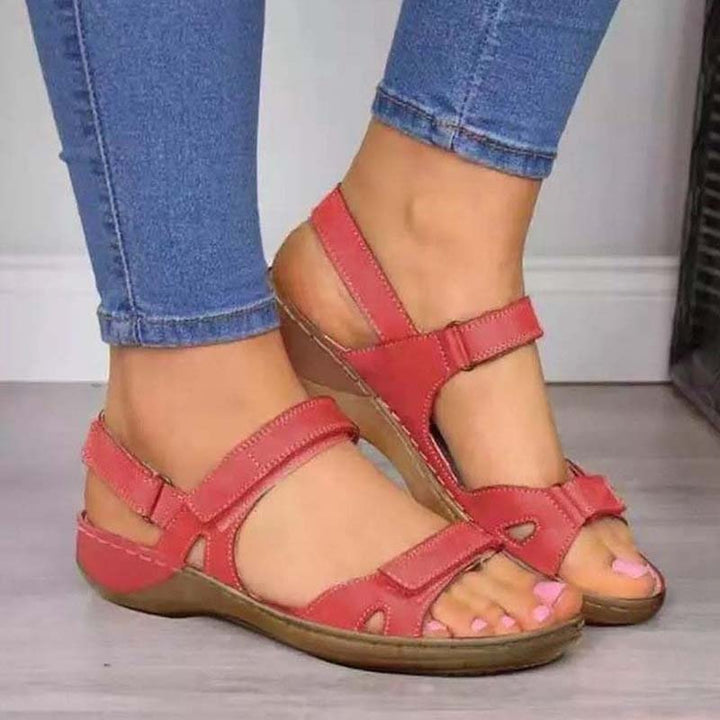 Levoire | Trottinette Stylée Pour Femmes Sandales Rouges