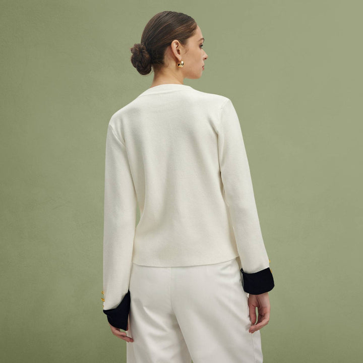 Levoire | V Jacket With Long Sleeves And V-Neck With Side Pockets