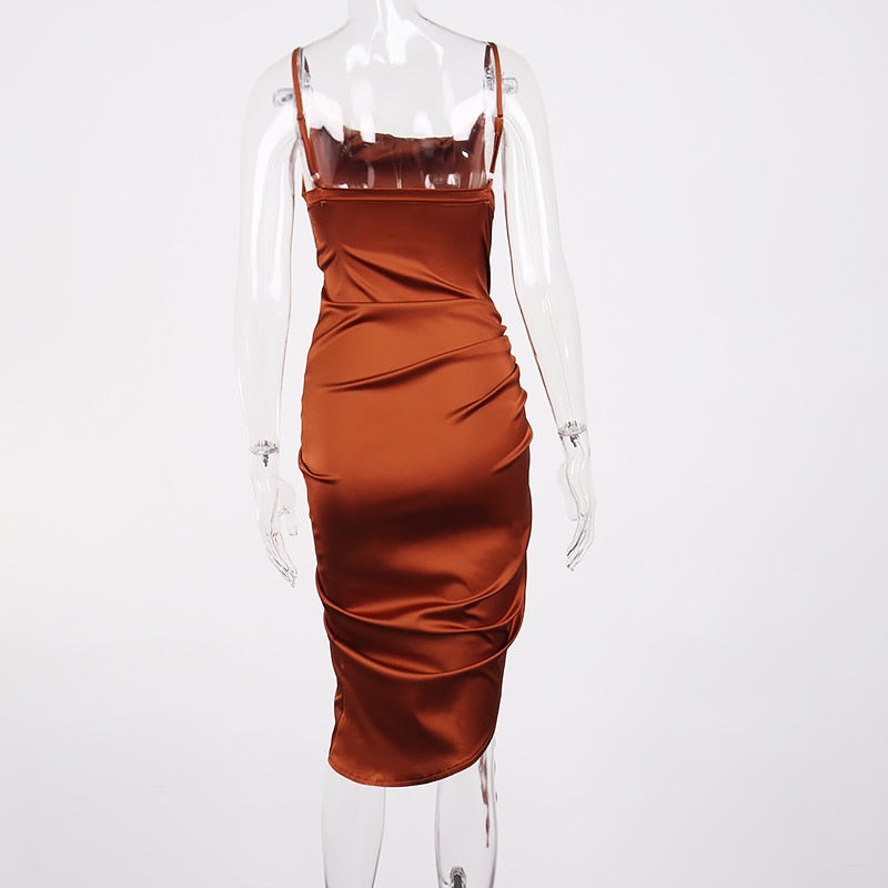 Levoire | Silke Bardot Ruché Corset Midi Robes