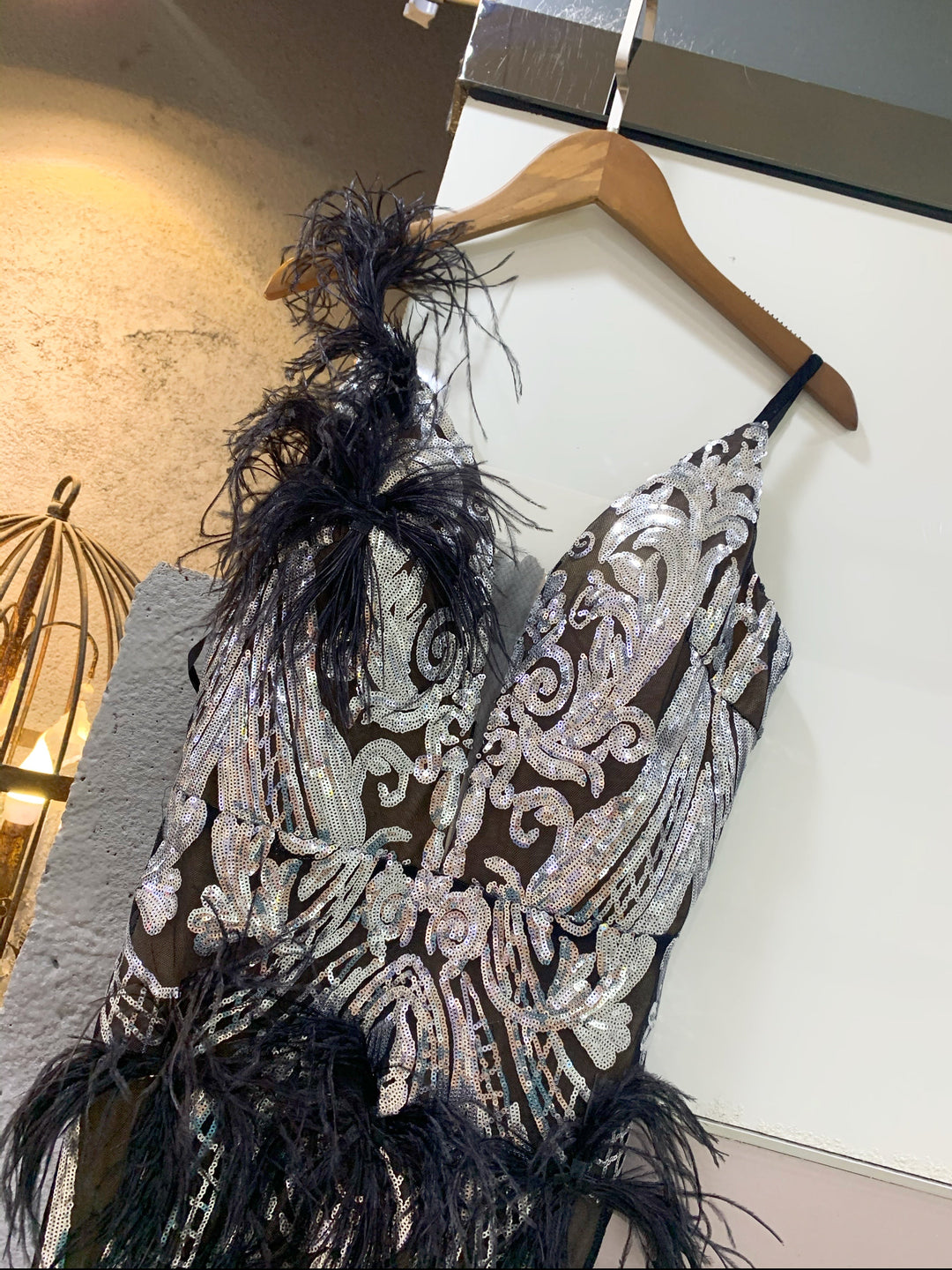 Levoire | Robe Mini Paillettes À Plumes Noires