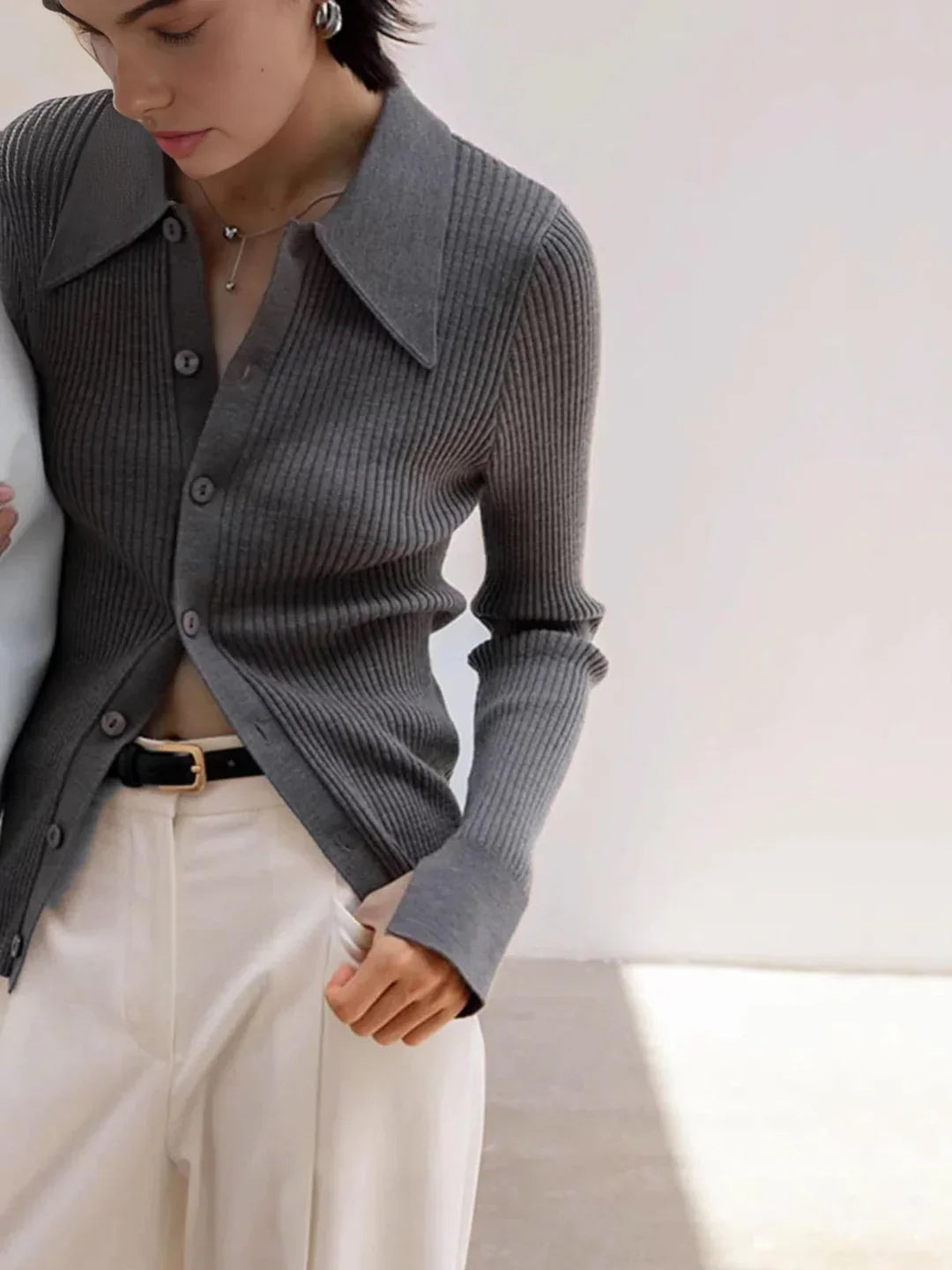 Levoire | Élégant Cardigan Slim À Rayures Avec Revers Anthracite