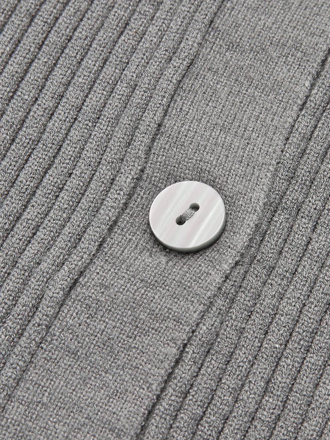 Levoire | Élégant Cardigan Slim À Rayures Avec Revers