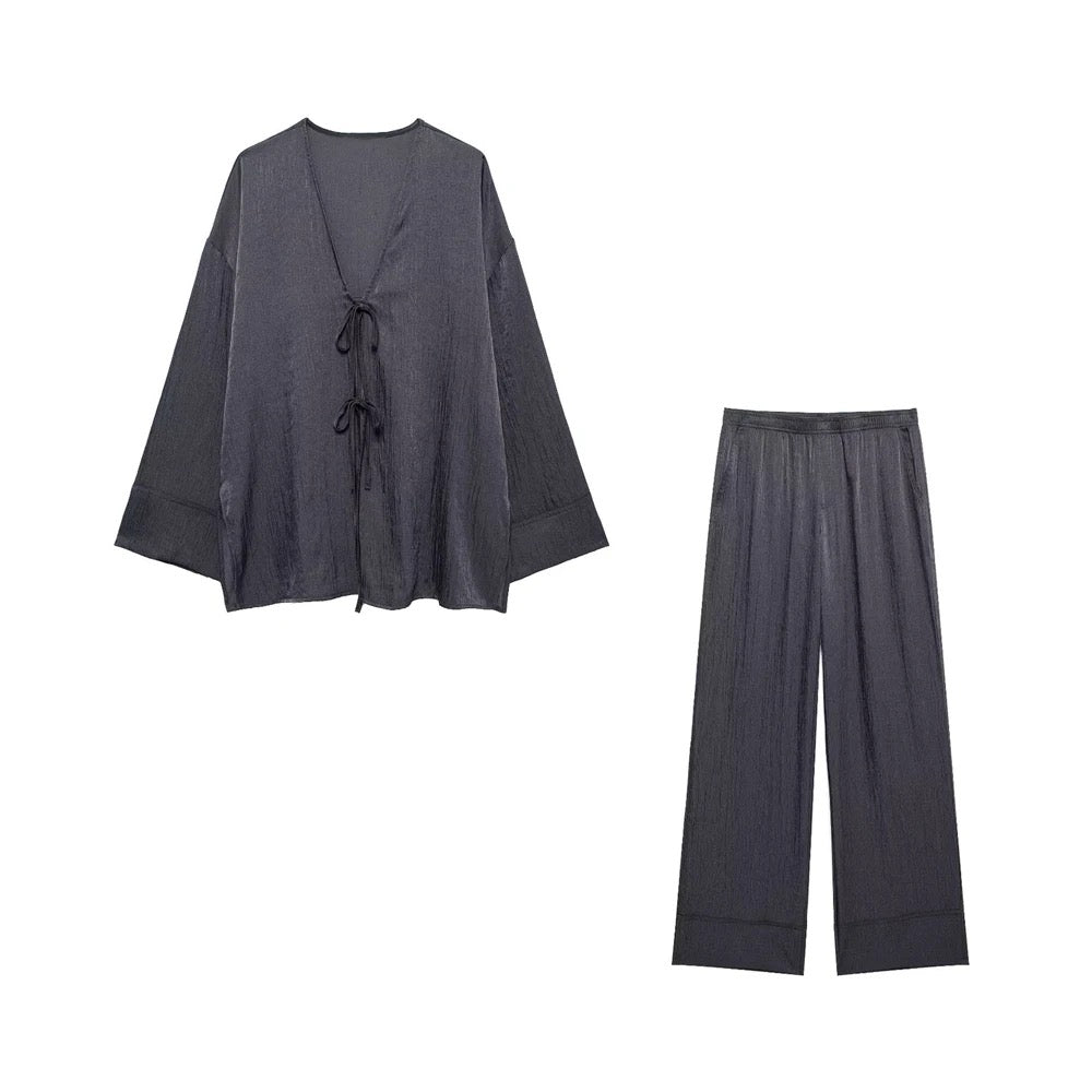Levoire | Ensemble À Deux Pièces Avec Fermeture À Nœud (Blouse Et Pantalon) Gris Foncé