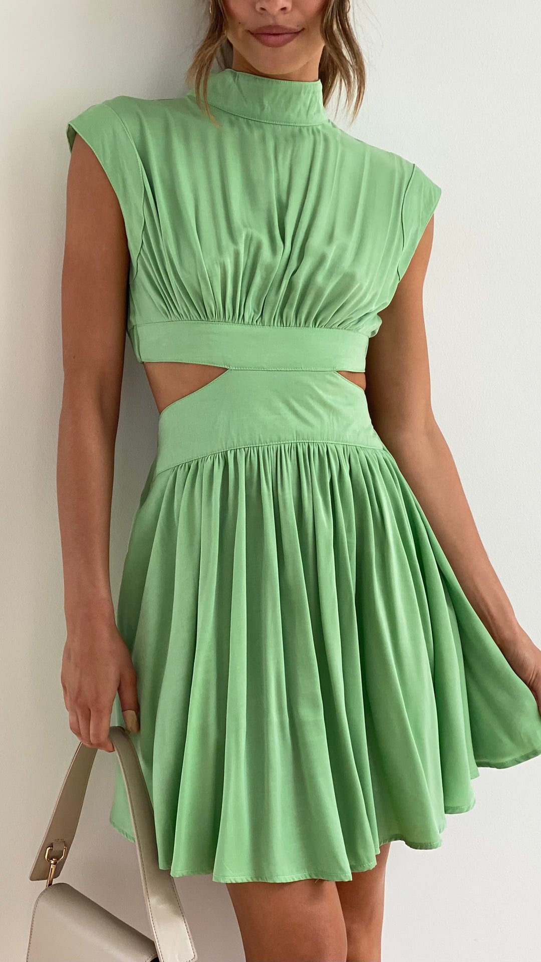 Levoire | Glamouröses minikleid in hohler taill Vert clair