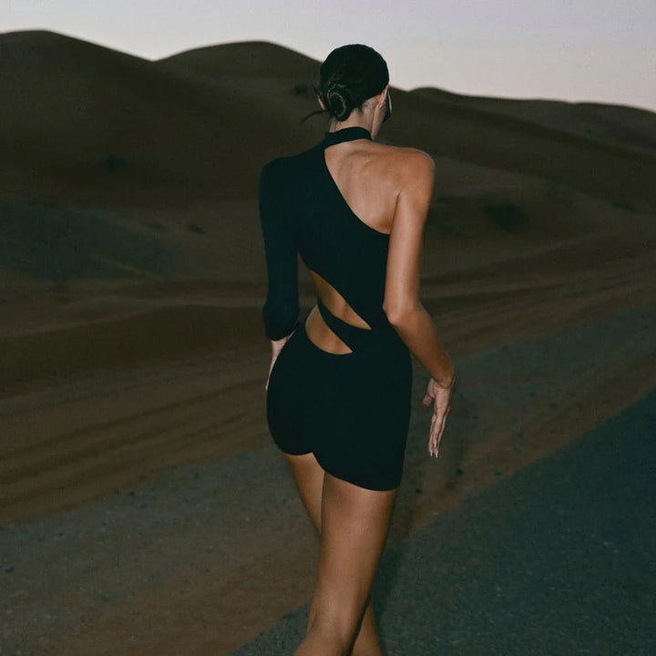 Levoire | De Lune Une Épaule Cut Out Pull-Over