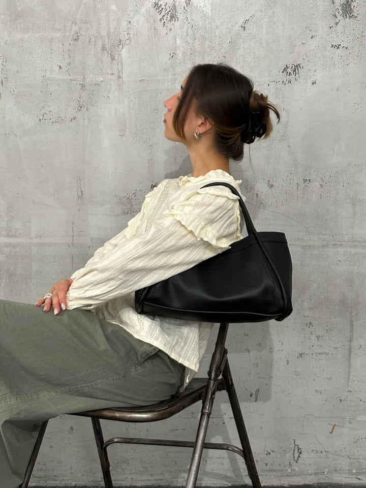 Levoire | Sac À Main Élégant Avec Silhouette Épurée