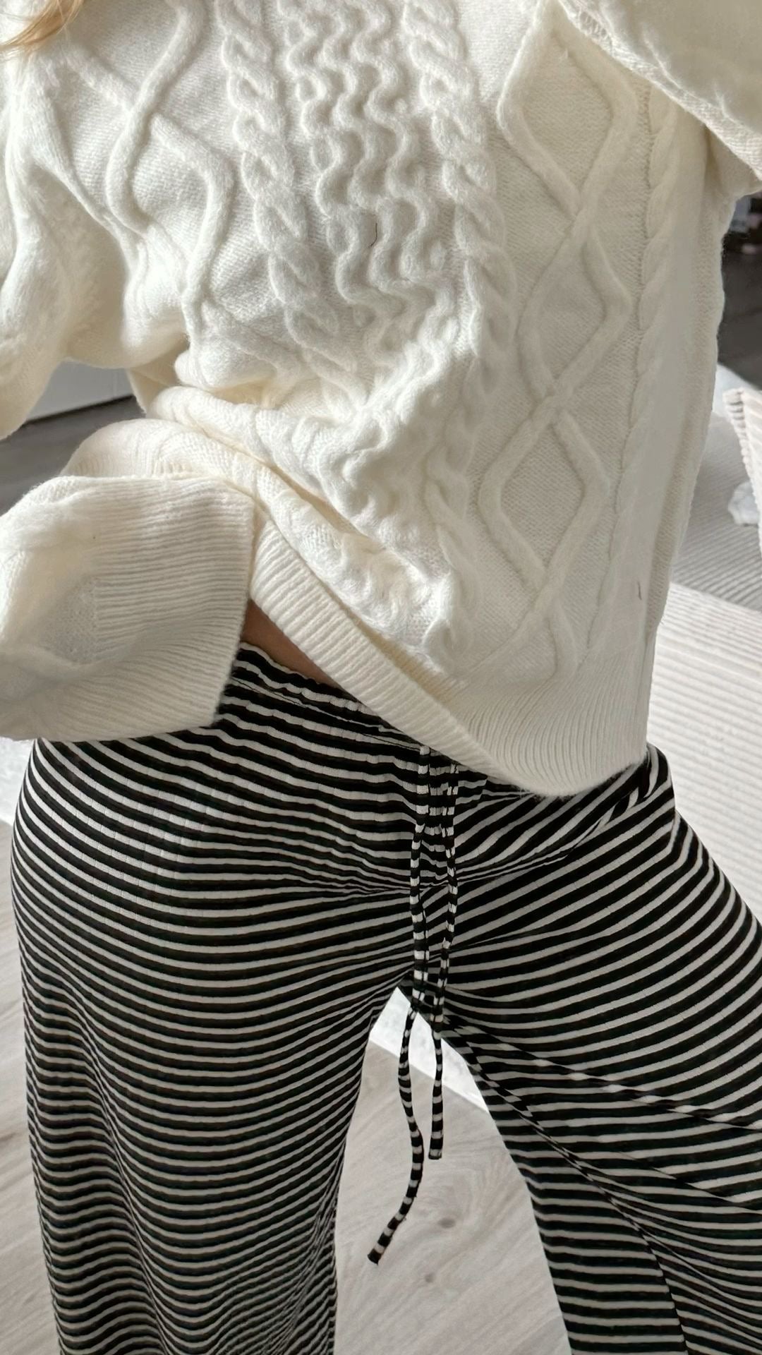 Levoire | Pantalon Rayé Tendance Pour Un Look Frais