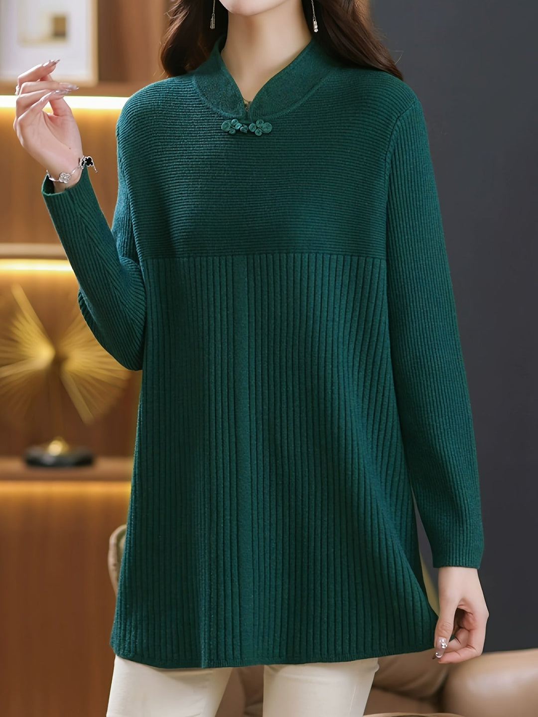 Levoire | Pulls En Tricot Élégants Avec Boutons Et Col Montant