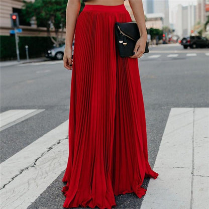 Levoire | robe longue unie plissée ROUGE