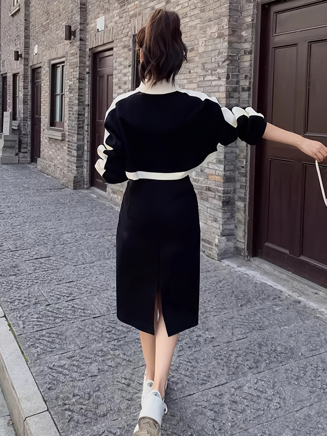 Levoire | Robe Sweat Élégante À Blocs De Couleurs Avec Manches Longues