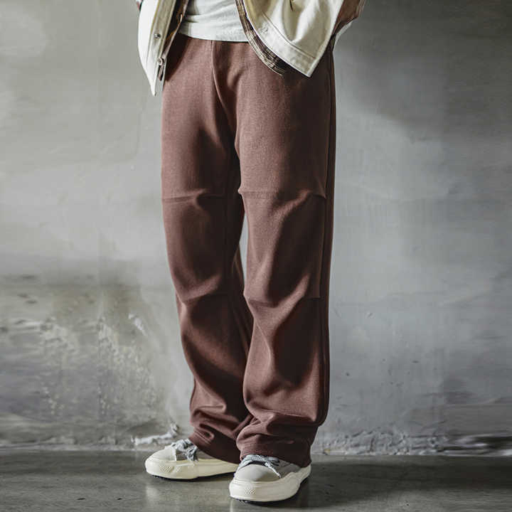 Levoire | Pantalon Décontracté Avec Un Design De Pli Unique Et Une Coupe Relaxe Braun