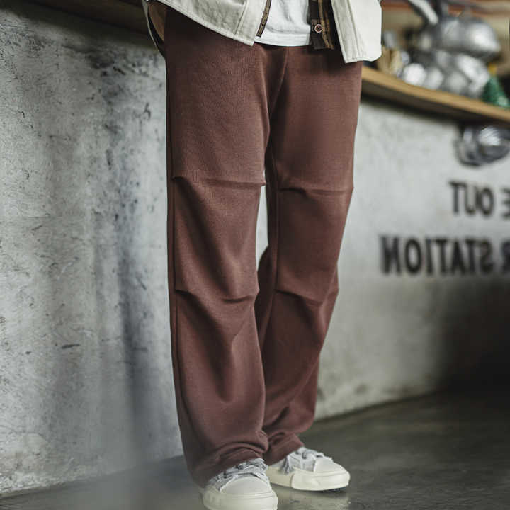 Levoire | Pantalon Décontracté Avec Un Design De Pli Unique Et Une Coupe Relaxe