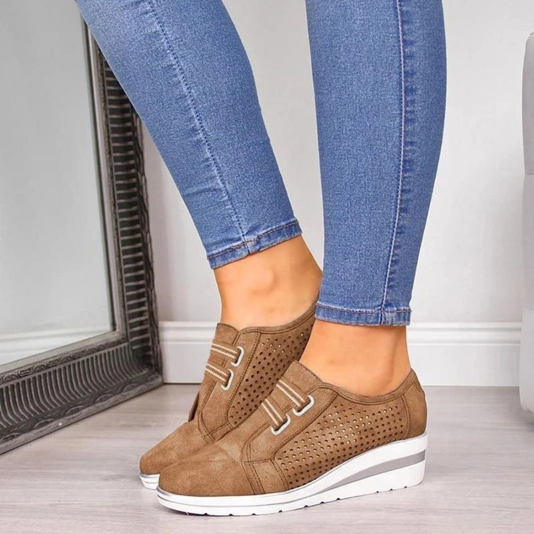 Levoire | Chaussures Pour Femmes Avec Motif À Rayures Creuses Braun