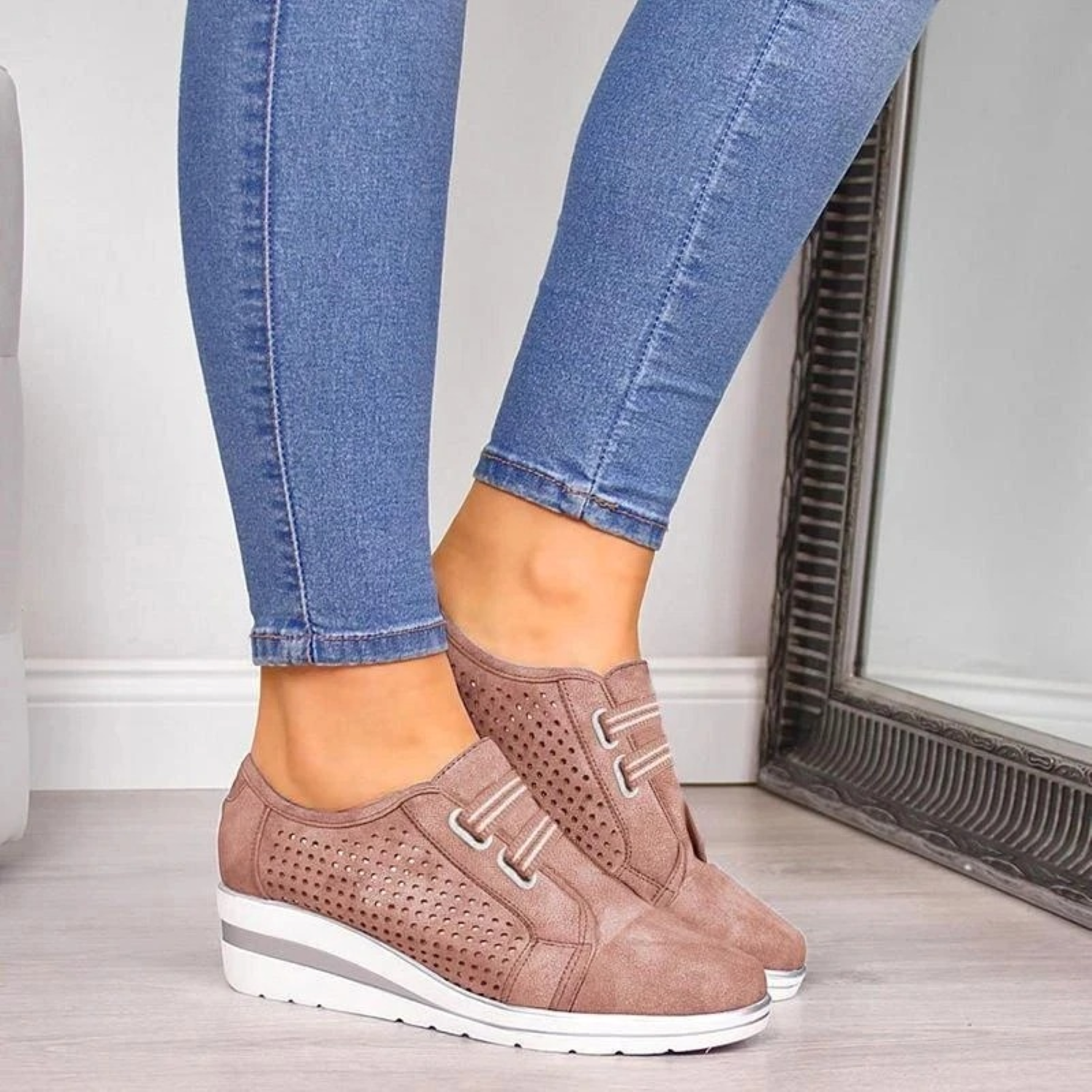 Levoire | Chaussures Pour Femmes Avec Motif À Rayures Creuses