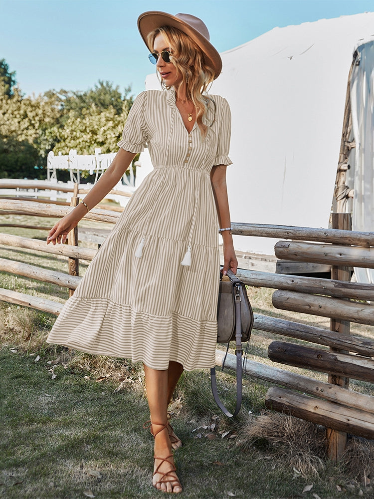 Levoire | Robe Midi Rayée Élégante Avec Des Boutons