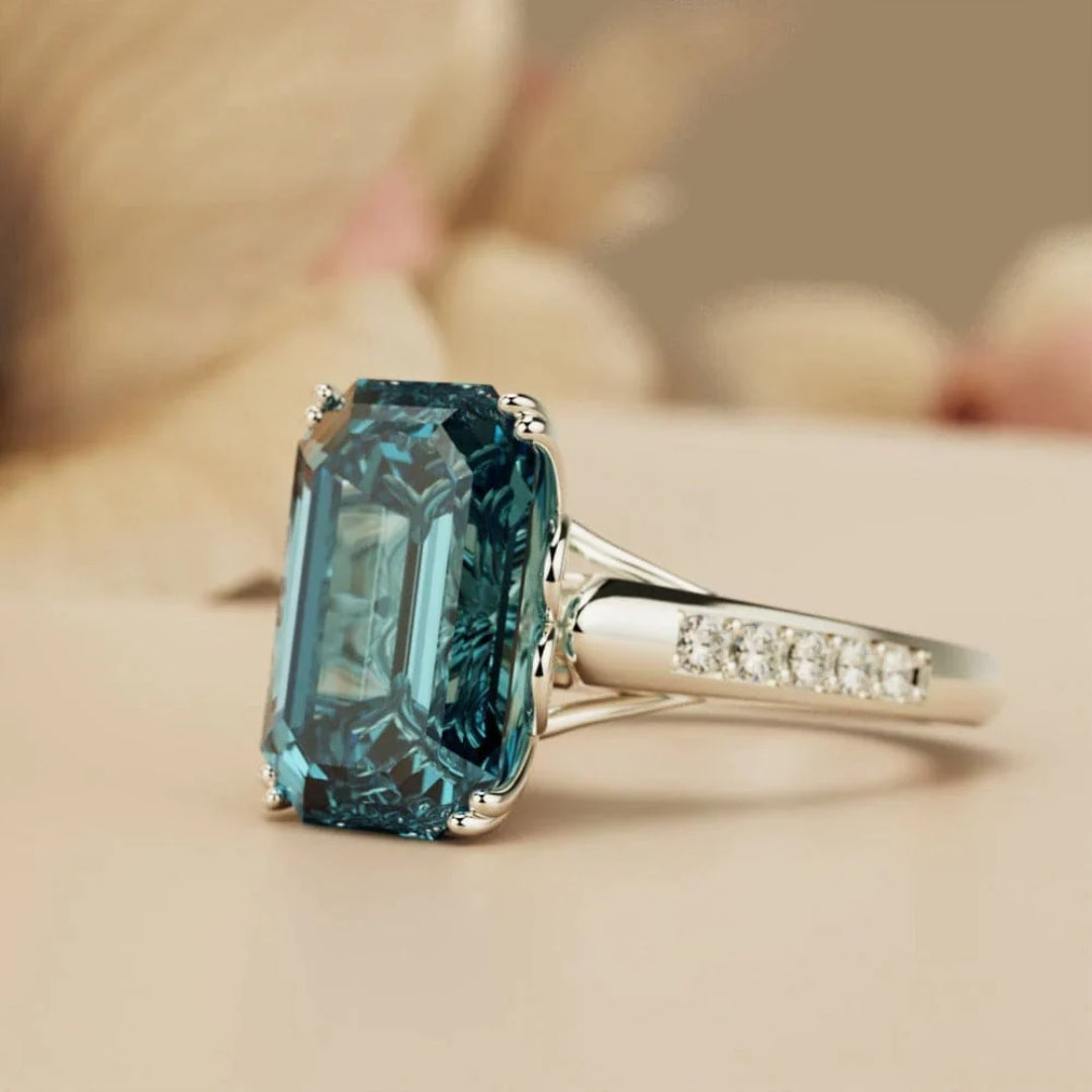 Levoire | Bague En Argent De Raisin Avec Cristal Bleu