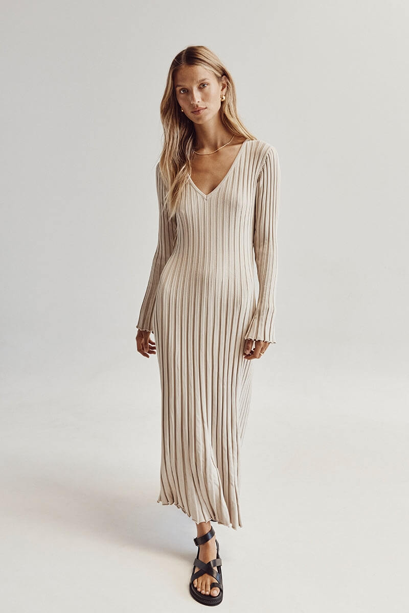 Levoire | Robe En Maille Avec Décolleté En V Beige