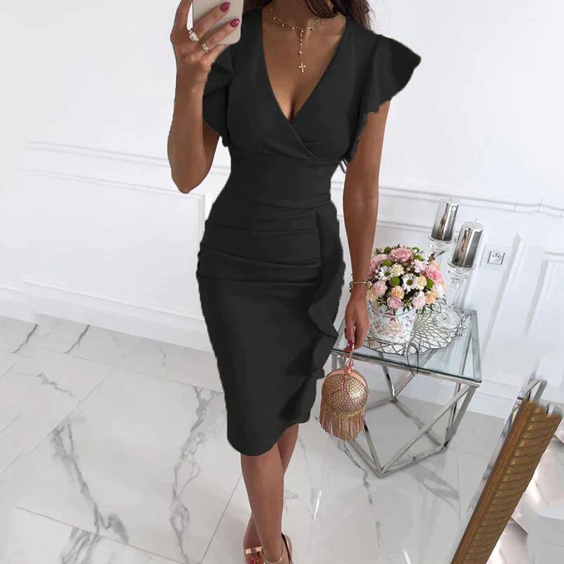 Levoire | Robe Avec Manches Rattachées Et Un Décolleté En V Noir