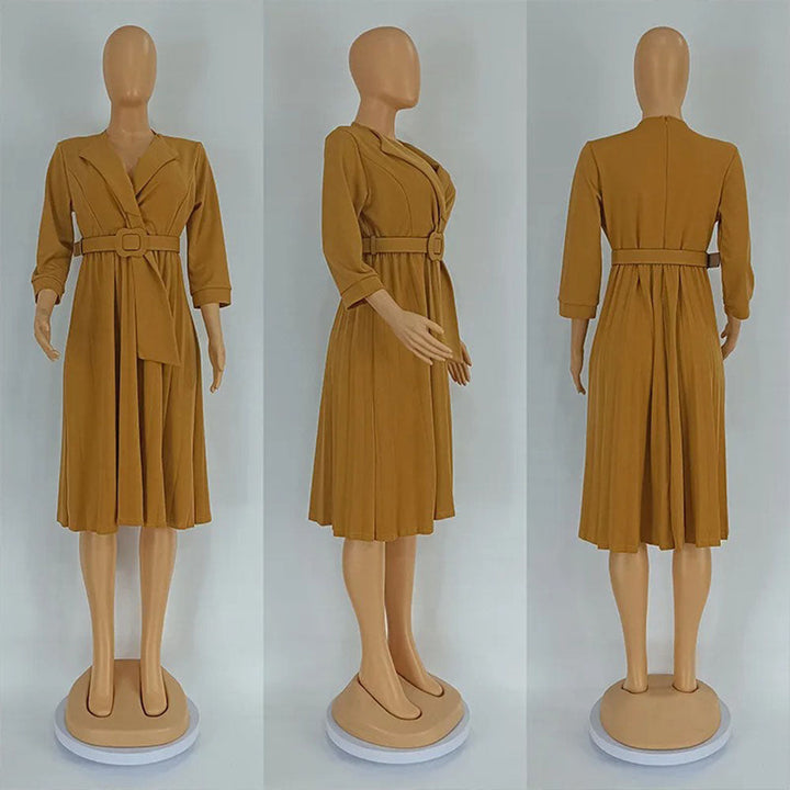 Levoire | Robe Courte Plissée À Bretelles Avec Ceinture À Décolleté En V