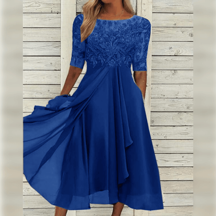 Levoire | Robe En Chiffon Élégante Avec Applications En Dentelle Bleu foncé