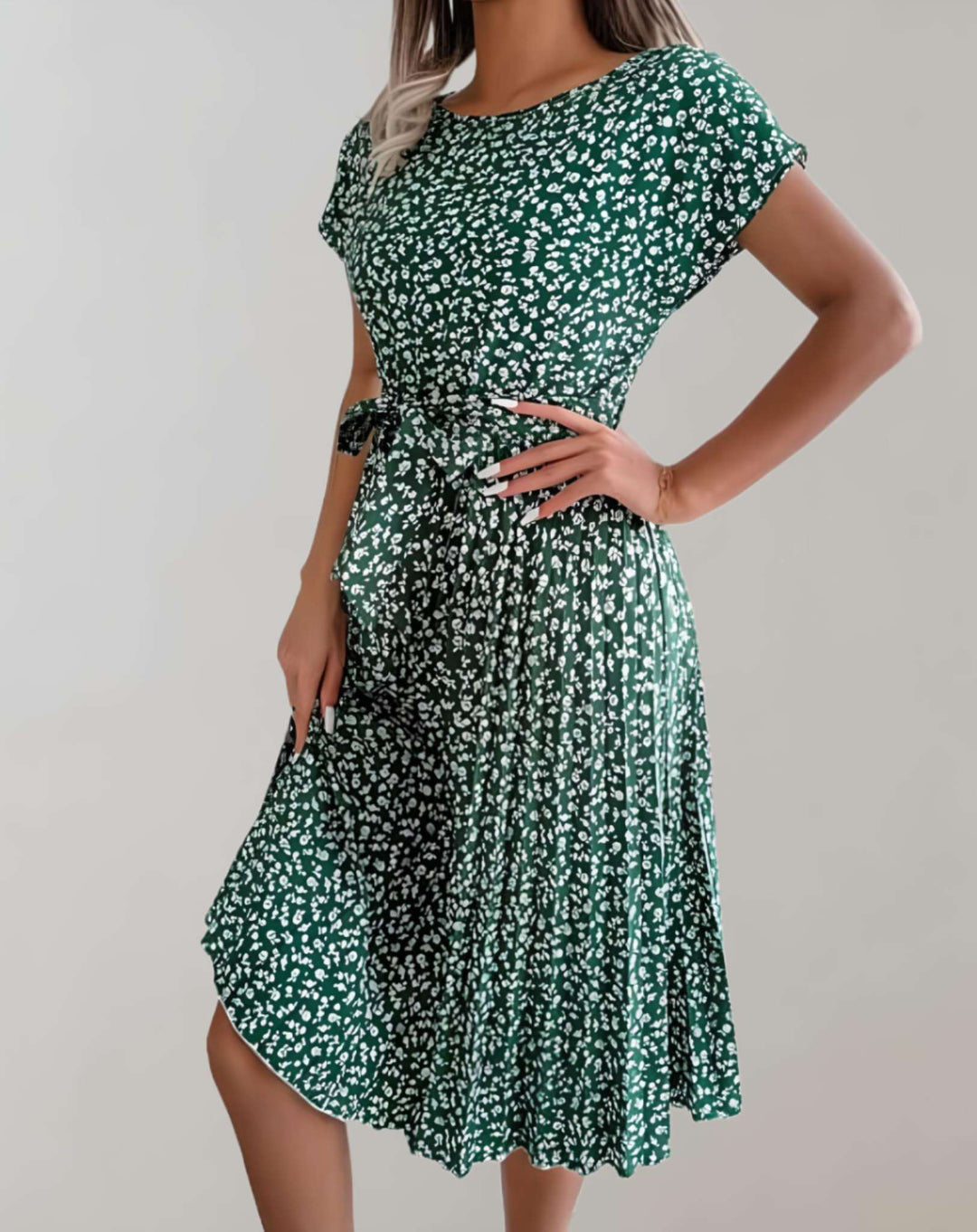 Levoire | Robe Mini Avec Col Rond Et Manches Courtes Vert