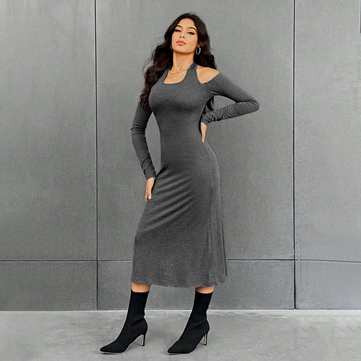 Robe maxi pour femmes avec une coupe chic et des détails découpés élégants Levoire