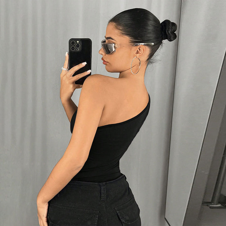 Maillot de bain asymétrique pour femmes avec design découpé tendance Levoire