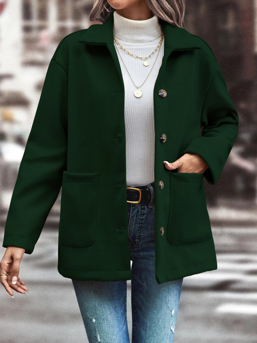 Veste surdimensionnée à la mode pour femmes avec détails de boutons et poches pratiques Levoire