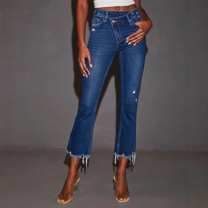 Jeans évasés pour femmes avec ourlet effiloché et effet déchiré à la mode Levoire