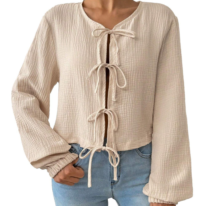 Blouse courte pour femmes avec des détails de lacets sophistiqués Levoire