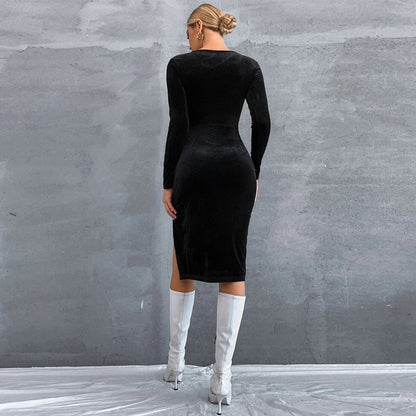 Levoire | Robe Bodycon en velours à col carré décolleté élégant à manches longues