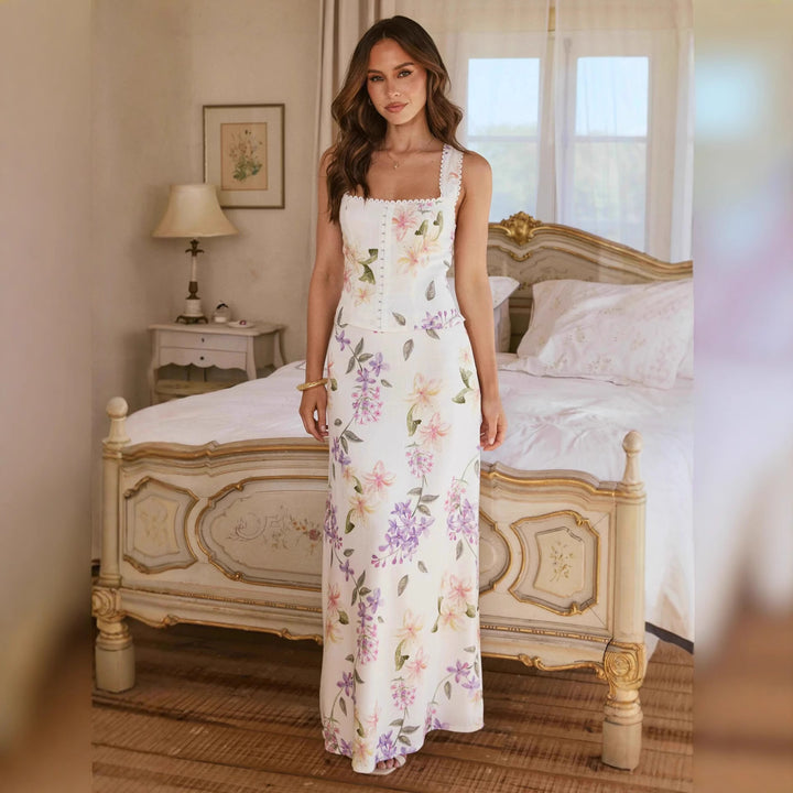 Robe maxi pour femmes dans un style de maison de campagne romantique avec des accents floraux Levoire
