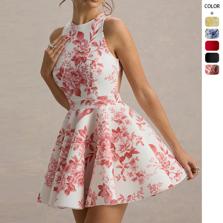 Robe mini de fête pour femmes avec jupe évasée et découpes sophistiquées Levoire