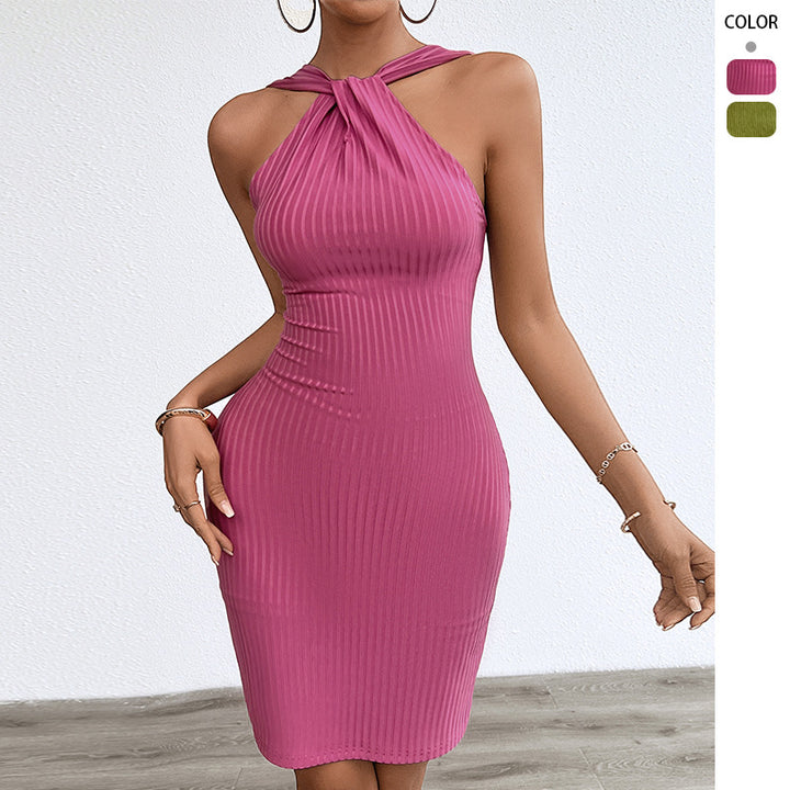 Robe ajustée pour femmes avec corsage froncé et accents raffinés Levoire